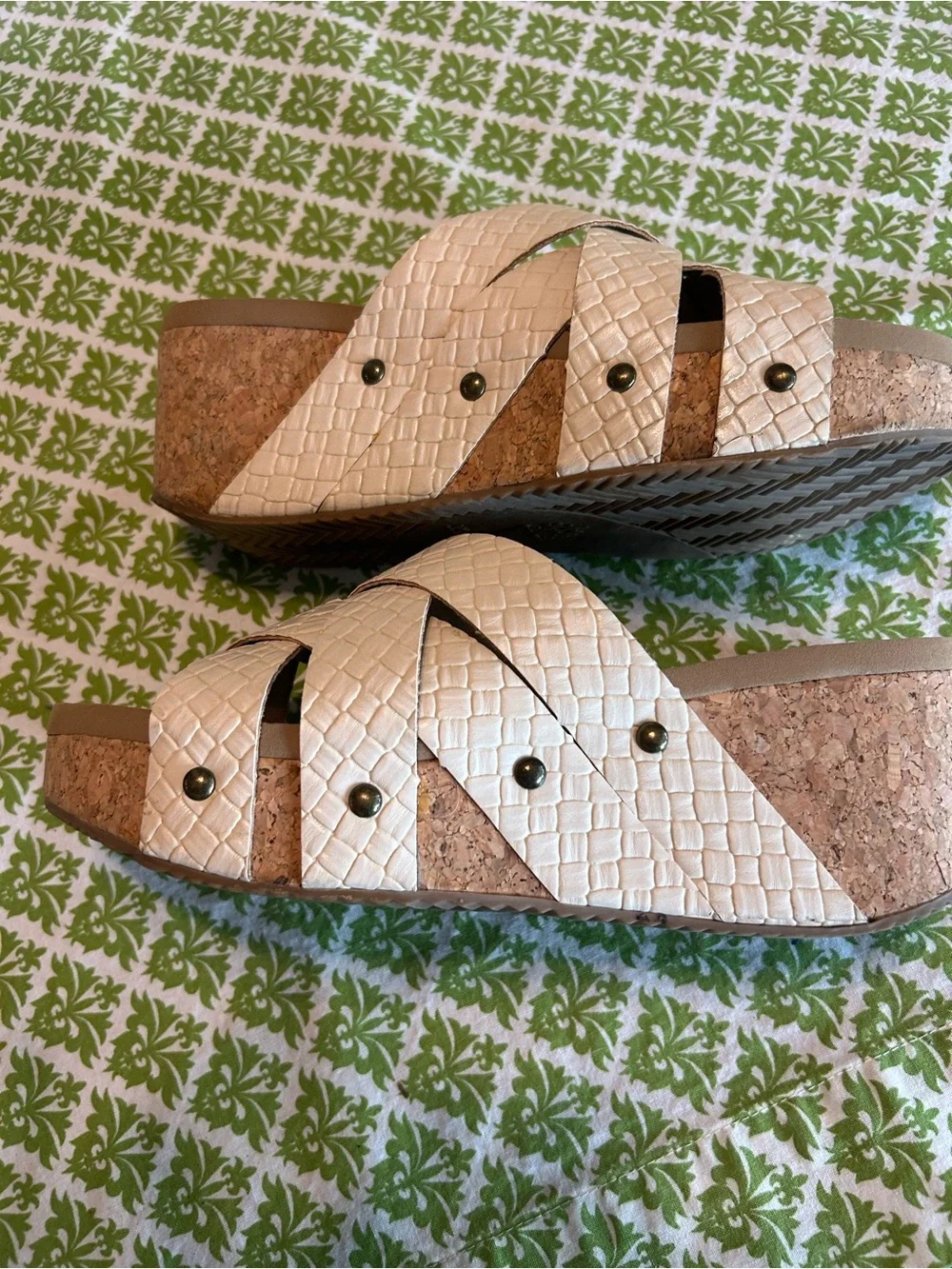 Volatile Sandals - Picture 4 of 7